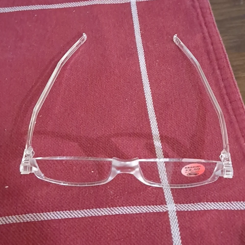 Flat specs - Picture 1 of 2